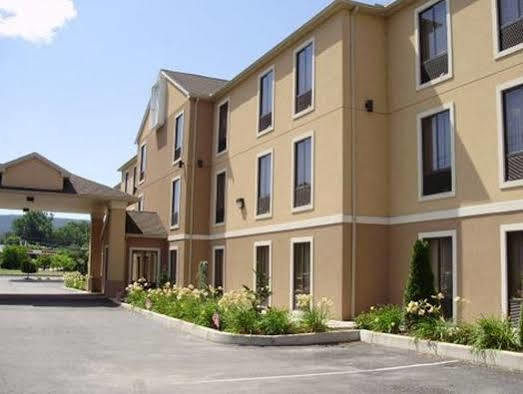 Red Roof Inn & Suites Bloomsburg - Mifflinville Exterior foto